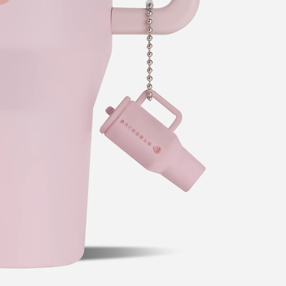 traveler-keychain-g8 Web-TravelerKeychainPhotos-PinkSand2.webp
